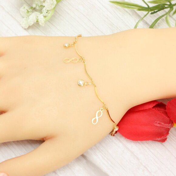 "Trendy Handmade Bracelet – A Thoughtful Gift for Girls & Women | UNVRC1014 - Picture 9 of 10